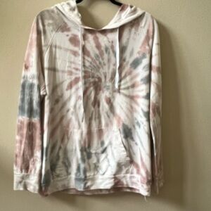 Women’s Tie-Dye Light Weight Hoodie